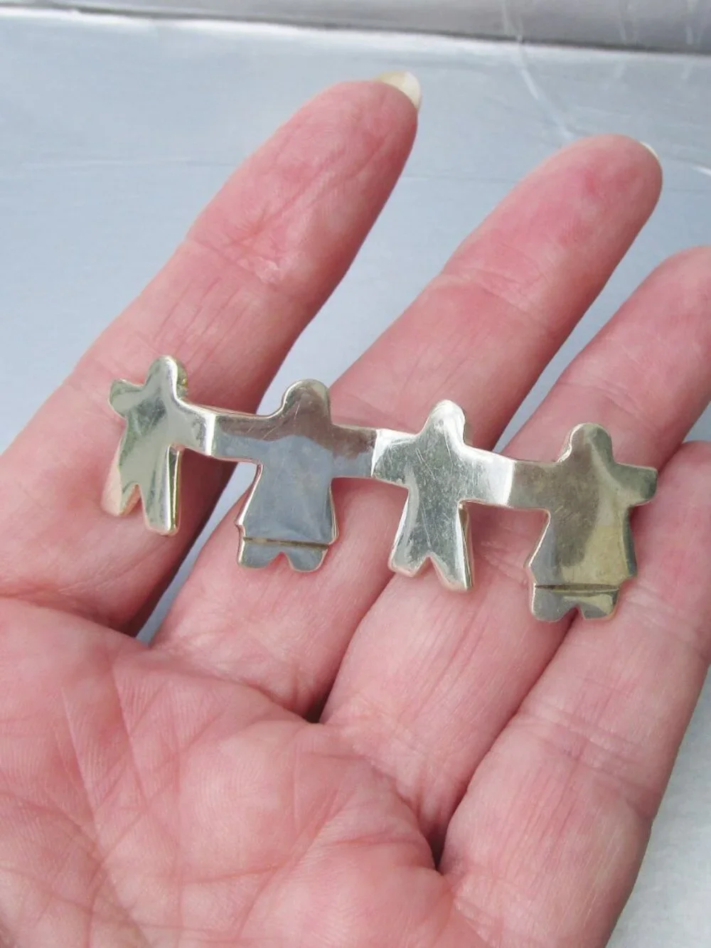 Retired SILPADA Sterling Silver WE ARE THE CHILDREN Brooch Pin I0394